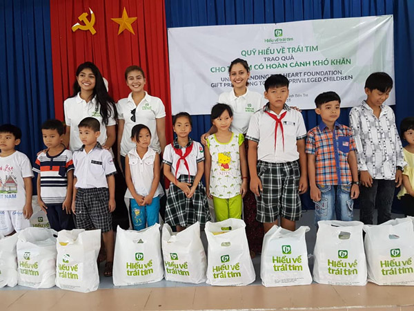 38844008_2186674614694944_3959322456585404416_n.