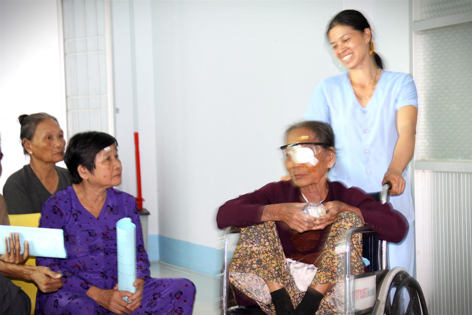 Niem-vui-khi-co-lai-anh-sang.