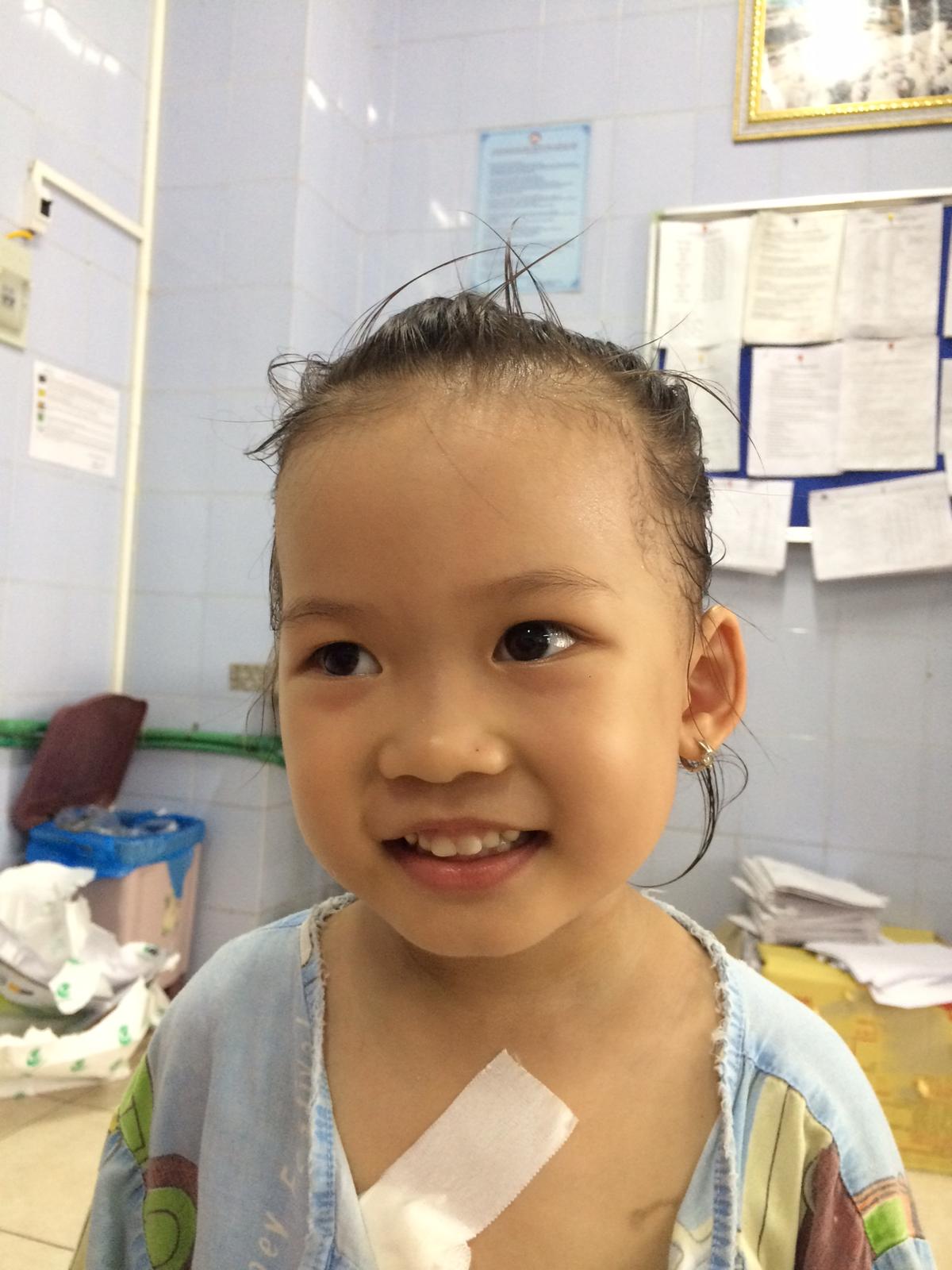 QN._Trần_Hà_Thư_3t_(_mổ_5.7.2017).JPG.