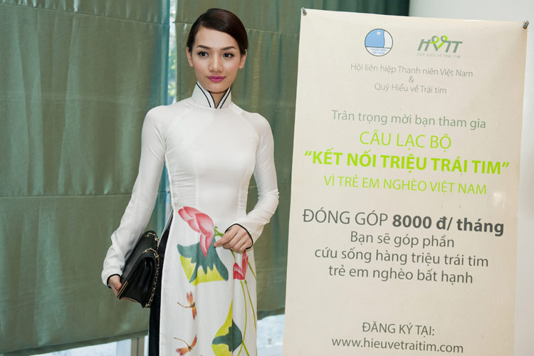 sieu-mau-cu-ngoc-quy.