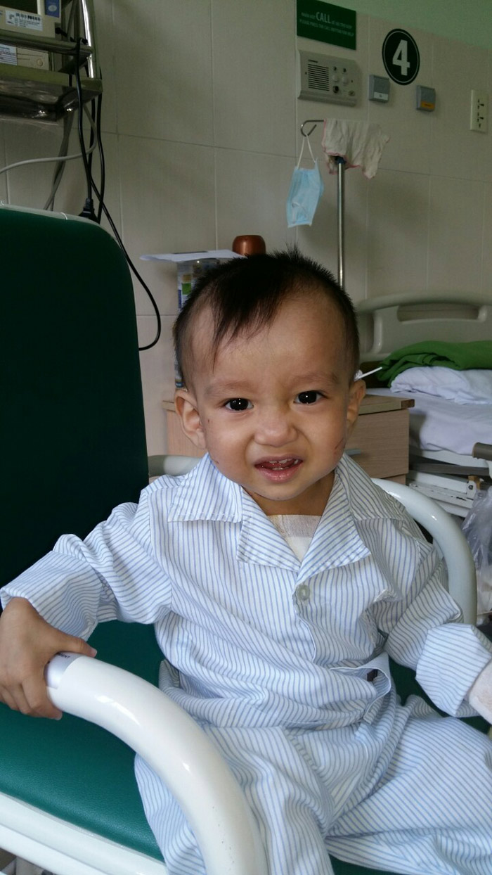 z2592272957657_658e9a99dc3a12b4ac9dfe3d478b4409.