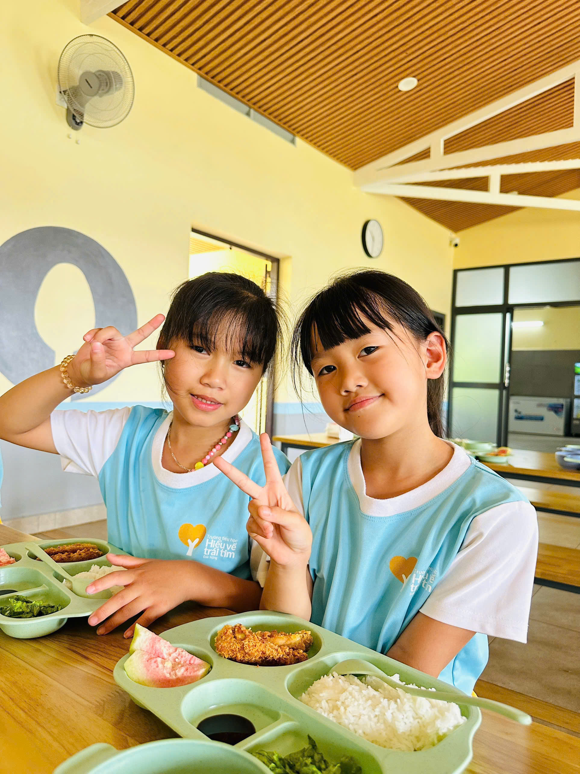 z6526103578846_8512e5875f147a6564fa102127bc761f.