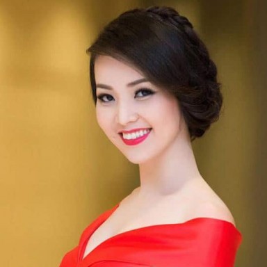 Á hậu Thụy Vân